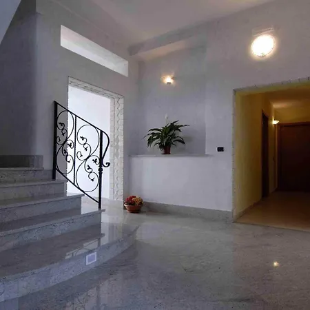 L'approdo Отель