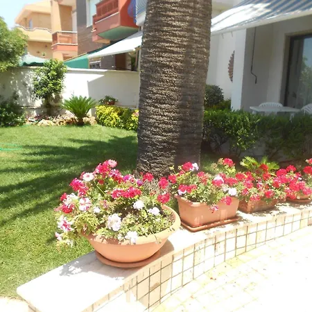 Отель L'approdo Анцио