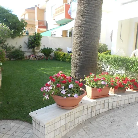 L'approdo Отель