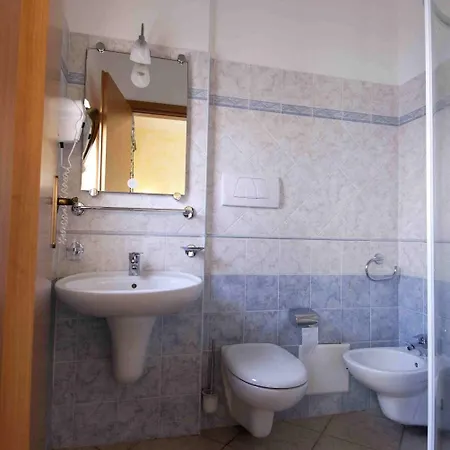 L'approdo Отель