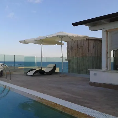 L'approdo 3*