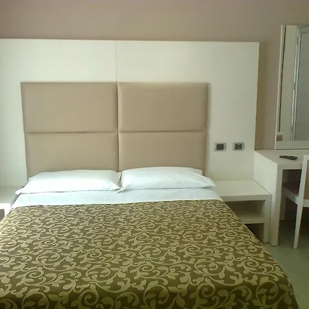 Отель L'approdo 3*