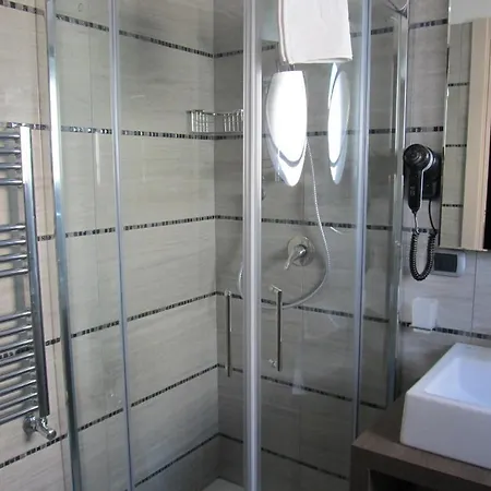 L'approdo Hotel 3*