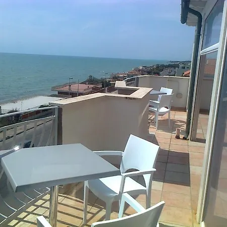 阿普罗多酒店